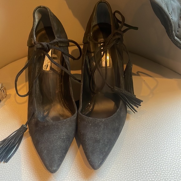 Guess Black Pointy Toe Pumps Lace Up Suede Material - Picture 4 of 8